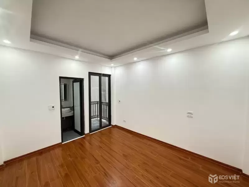 SIÊU HIẾM ĐỐNG ĐA - 40M - NHÀ MỚI SIÊU ĐẸP - THANG MÁY XỊN XÒ - NGÕ NÔNG - GẦN Ô TÔ 