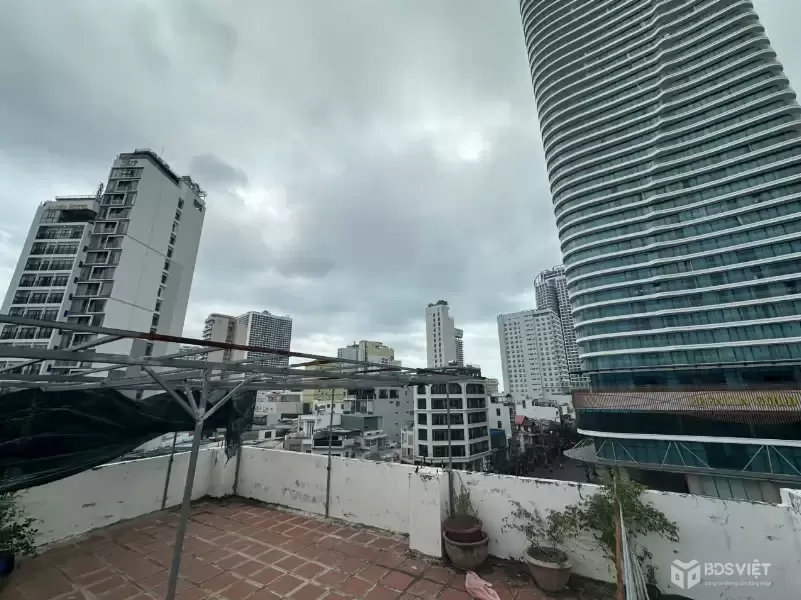 bán nhà 6 tầng mặt tiền nguyễn thị minh khai – cách biển 500m – đang cho thuê có dòng tiền ổn định