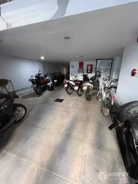 1010  Chính chủ cần bán toà căn hộ 6 tầng đường Man Thiện - 12 Phòng - Giá Đầu Tư