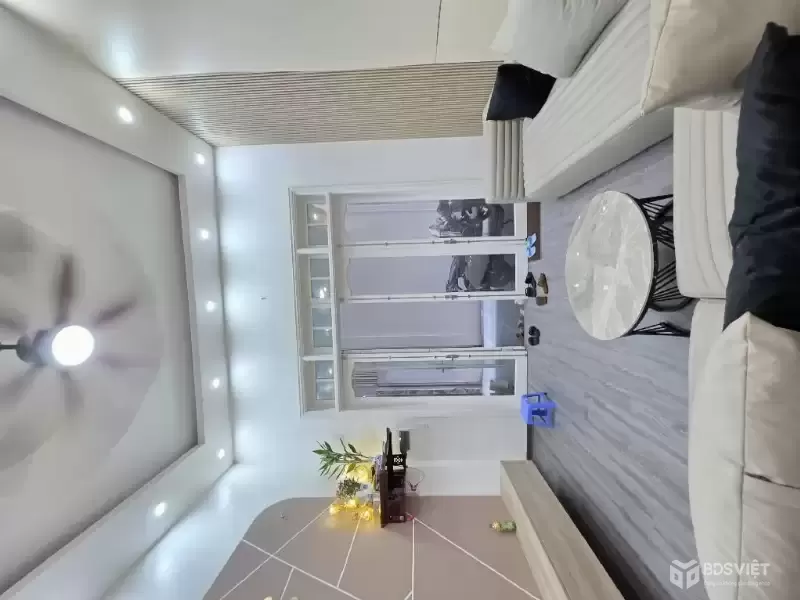 Bán nhà Cầu Diễn, 35m2, 5 tầng dân xây, cách ô tô tránh 10m, giá chỉ 7 tỷ