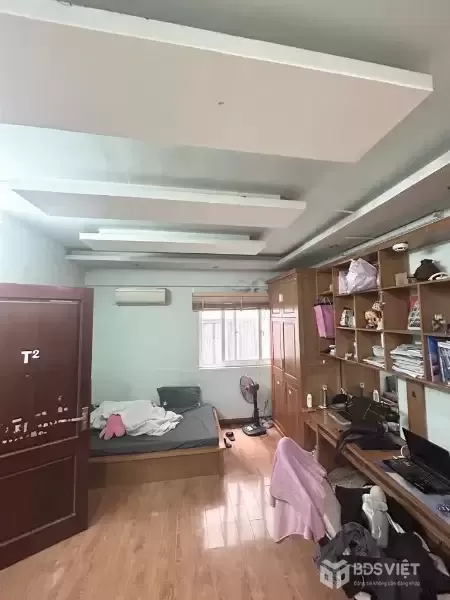 Bán nhà Phú Diễn, 33m2, 5 tầng mới đẹp, gần mặt phố, ngõ thông, giá 6,3 tỷ