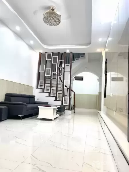XUÂN THỦY DT 43M 15,8 TỶ,LÔ GÓC 3 MẶT NGÕ THOÁNG,Ô TÔ QUA NHÀ,NGÕ THÔNG KINH DOANH