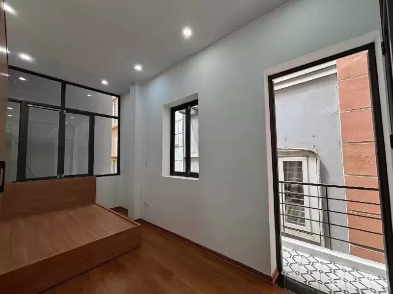 HOÀNG HOA THÁM DT 22M x5 TẦNG 6,6 TỶ LÔ GÓC,1 NHÀ RA MẶT NGÕ Ô TÔ,THOÁNG SÁNG