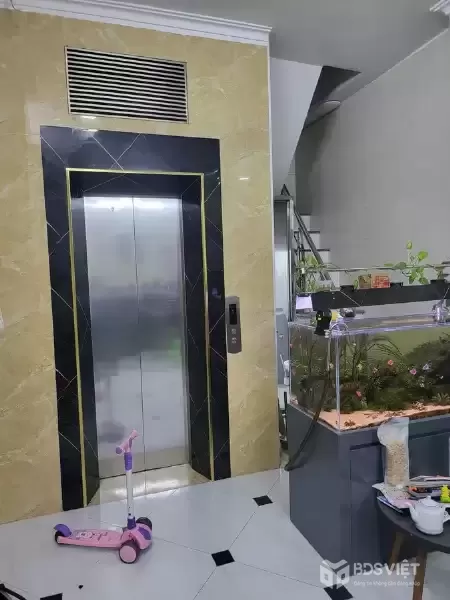 Bán Nhà Ngọc Hà 37m2. 5 tầng. mặt tiền 7.3m giá 9.15 Tỷ Ba Đình Hà Nội