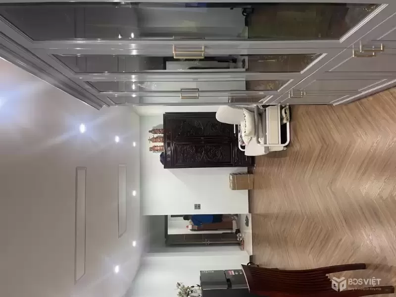 Nhà mặt đường Tân Phong, 40m2, 5 tầng, ô tô tránh, gần UBND Thượng Cát