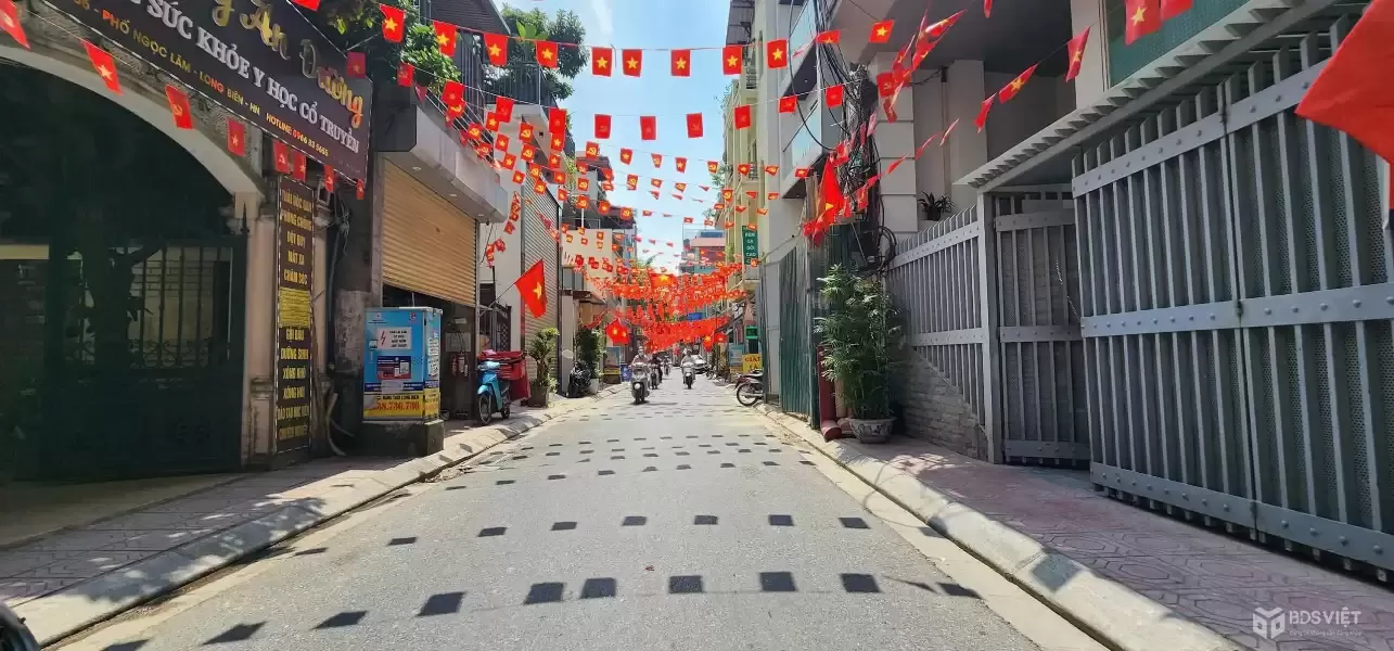 CẦN BÁN TÒA CCMN CAO CẤP TẠI LONG BIÊN