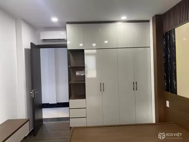 Nhà Mới Siêu To Ngang 8.50 - 4 Tầng - Siêu Rẻ - 7 tỷ 6