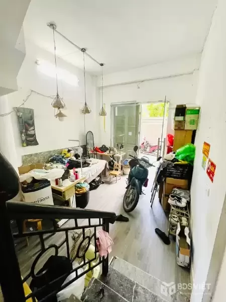 Bán Nhà Vũ Ngọc Phan 18m2. 5 tầng. mặt tiền 3.4m. giá 4.8 tỷ Đống Đa Hà