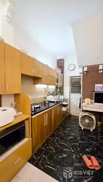 Bán Nhà Đặng Tiến Đông 27/29m2. 5 tầng. mặt tiền 3m. giá 8.6 tỷ Đống Đa Hà Nội