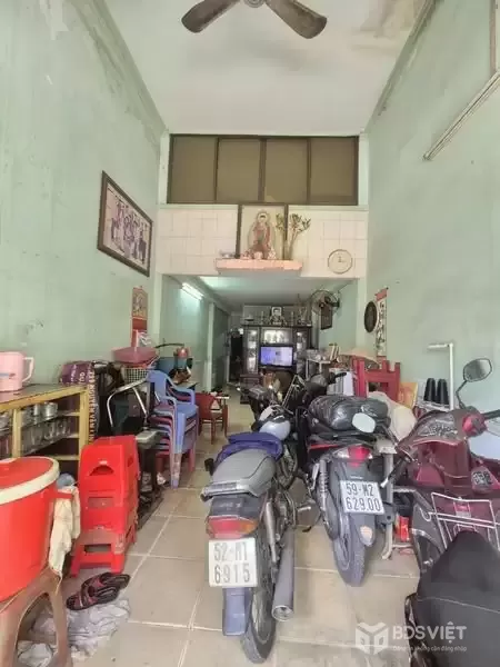 Nhà Siêu Phẩm Lạc Long Quân Quận Tân Bình Phường 9 Cũ.