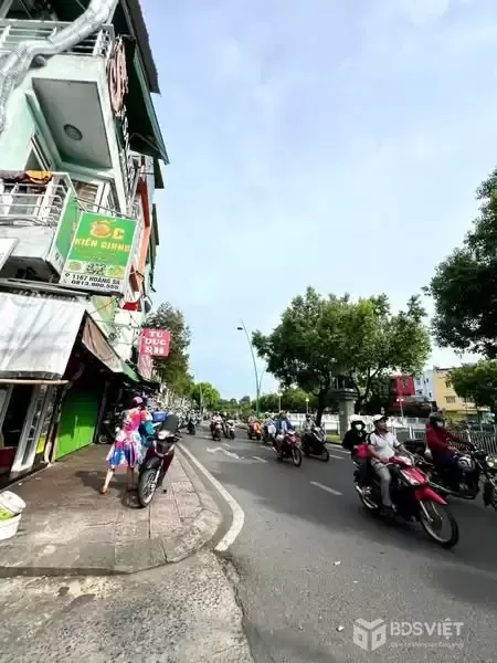Siêu Phẩm CHDV Đường Bùi Thị Xuân Quận Tân Bình Phường 5 Cũ.