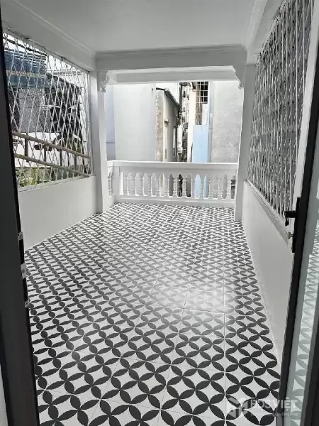 DOÃN KÊ THIỆN 42M x5 TẦNG-8,6 TỶ-VÀI BƯỚC Ô TÔ TRÁNH,NGÕ THÔNG CÁC NGẢ,PHÂN LÔ
