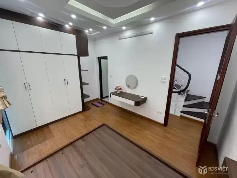 VÕ CHÍ CÔNG 30M x5 TẦNG 8,8 TỶ NGÕ RỘNG,SÁT PHỐ,THÔNG TỨ TUNG