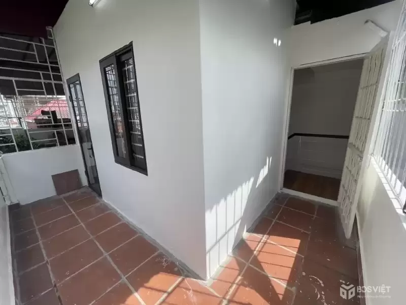VÕ CHÍ CÔNG 30M x5 TẦNG 8,8 TỶ NGÕ RỘNG,SÁT PHỐ,THÔNG TỨ TUNG