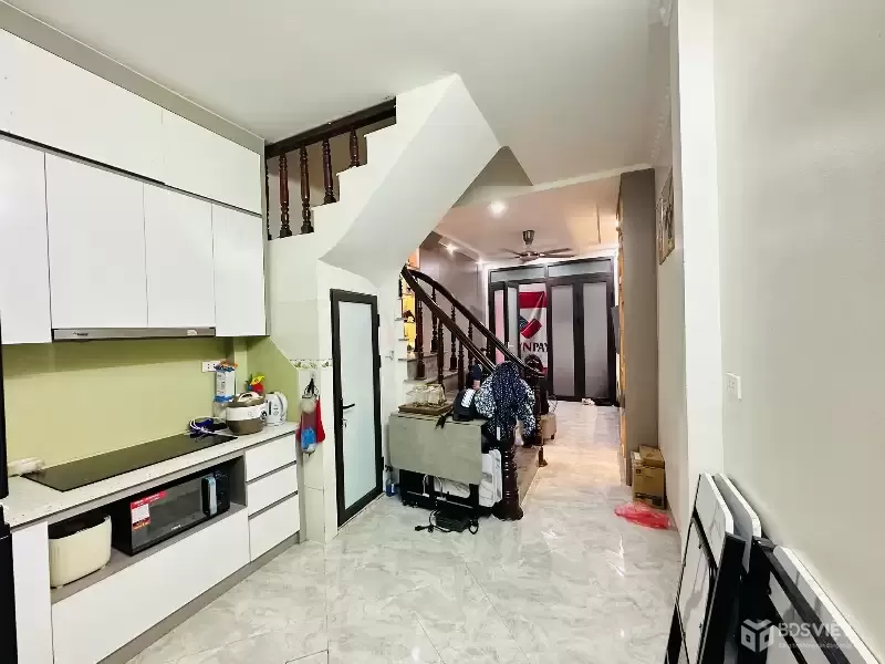 Bán Nhà Ngõ Thịnh Hào2. 25m2. 5 tầng. mặt tiền 3.2m. giá 8.35 Tỷ Đống Đa Hà Nội