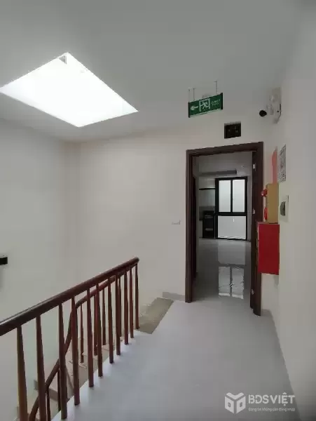 Bán nhanh tòa nhà Quan Hoa gần phố 10 phòng khép kín hơn 11 tỷ