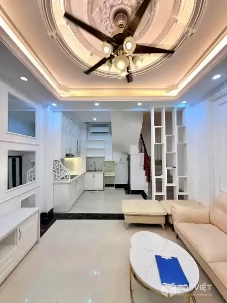 Bán nhà Thụy Phương 40m2, 5 tầng mới đẹp, ô tô đỗ cửa, giá chỉ 6.5 tỷ