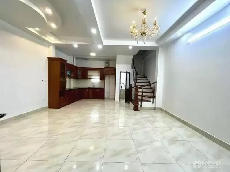 Nhà mới Tân Xuân 38m2, 5 tầng đẹp, ngõ thông thoáng, ở sướng, giá chỉ 6  tỷ