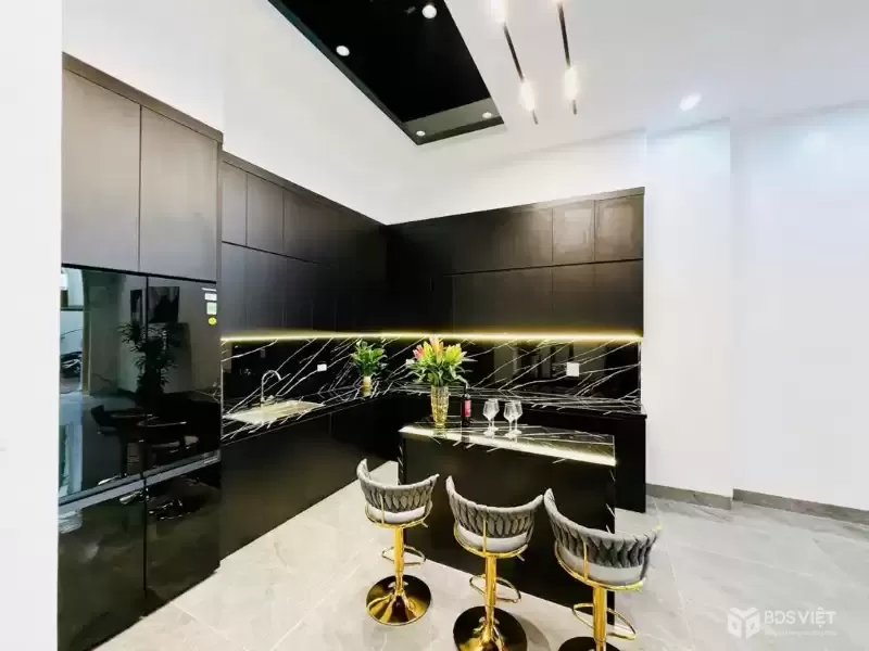 LÔ GÓC NGUYỄN TRÃI 30M RA Ô TÔ, GẦN ROYAL CITY, NHÀ ĐẸP Ở NGAY, SỔ ĐỎ CHÍNH CHỦ