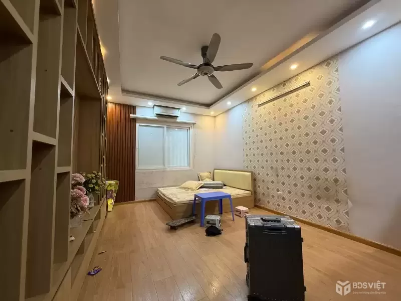 Bán Nhà Tây Sơn 25m2. 5 tầng. mặt tiền 4.1m. giá 7.98 Tỷ Đống Đa Hà Nội