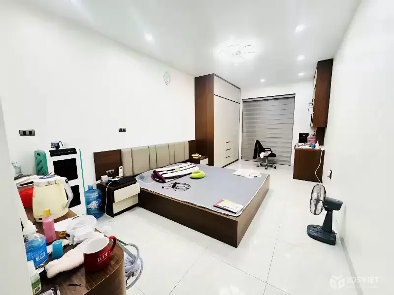 Lô góc Hoàng Hoa Thám, 2 mặt thoáng, 10m ra ô tô – 11 tỷ