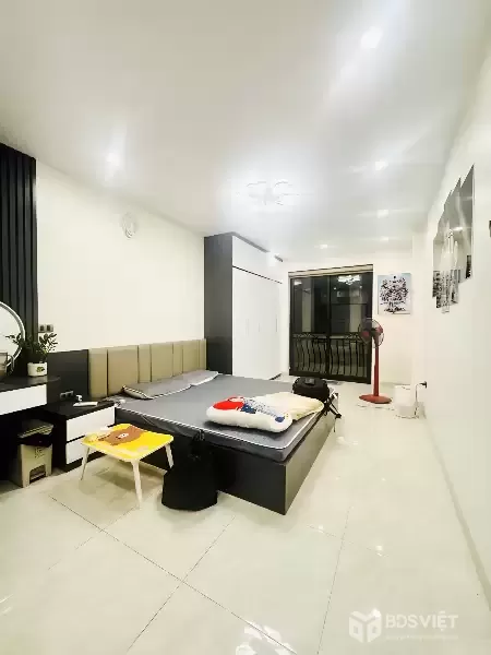 Lô góc Hoàng Hoa Thám, 2 mặt thoáng, 10m ra ô tô – 11 tỷ