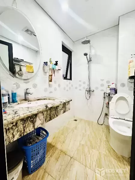 Lô góc Hoàng Hoa Thám, 2 mặt thoáng, 10m ra ô tô – 11 tỷ