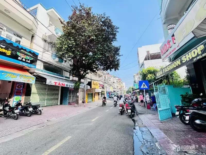 Nhà trung tâm Huỳnh Thúc Kháng – gần chợ Xóm Mới, biển 5 phút – đang cho thuê 6tr/tháng