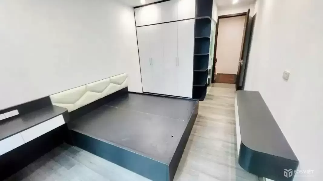 Bán Nhà Khương Thượng 32m2. 5 tầng. mặt tiền 3.4m. giá 8.5 Tỷ Đống Đa Hà Nội