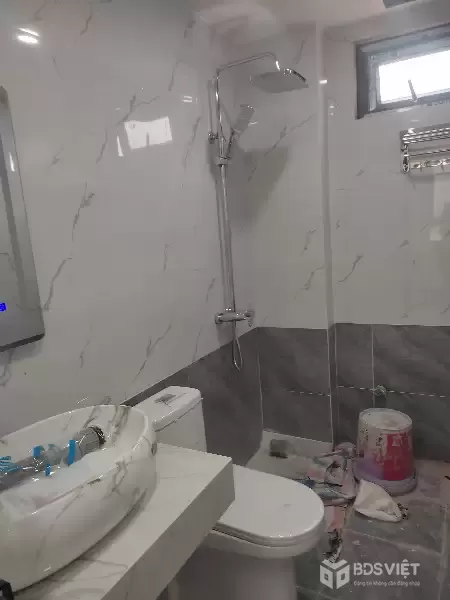 Bán Nhà Nguyễn Lương Bằng 30m2. 6 tầng. mặt tiền 5.3m. giá 9.85 tỷ Đống Đa Hà Nội