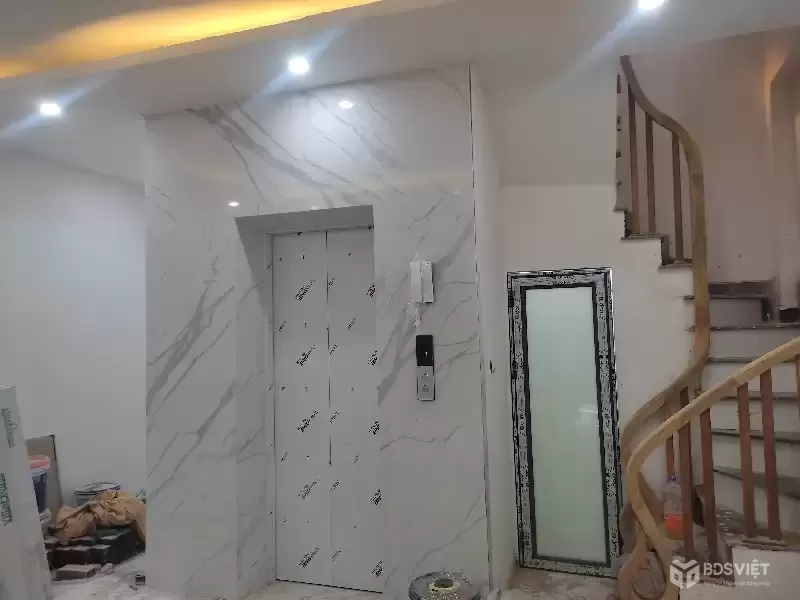 Bán Nhà Nguyễn Lương Bằng 30m2. 6 tầng. mặt tiền 5.3m. giá 9.85 tỷ Đống Đa Hà Nội