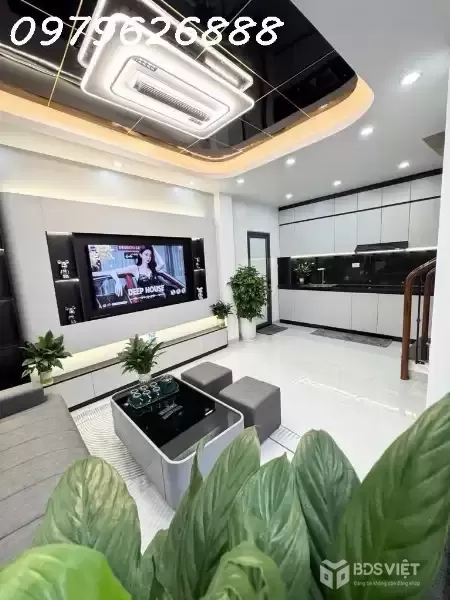 Nhà đẹp trung tâm Đống Đa – 33m² x 5T, lô góc, mặt tiền 6m, full nội thất – giá chỉ 7_65 tỷ!