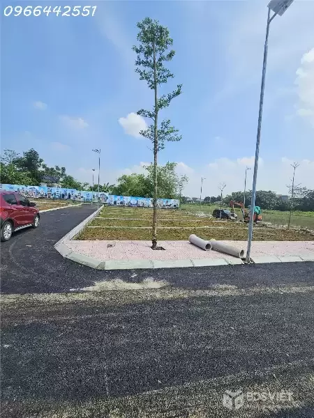 Bán gấp lô đất giá rẻ gần bến xe Yên Nghĩa ngã tư Hữu Văn 107.5m nhỉnh 1tỷ