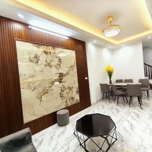 Ô TÔ ĐỖ CỔNG – CÓ SÂN RIÊNG ĐỂ CẢ CHỤC XE – NHÀ MỚI LONG LANH 5 TẦNG – Ở NGAY