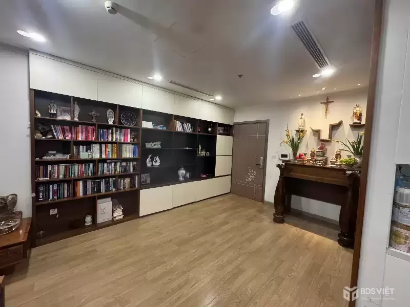 Bán Nhà Bằng B 41m2. 5 tầng. mặt tiền 4.5m. giá 9.2 tỷ Hoàng Mai Hà Nội