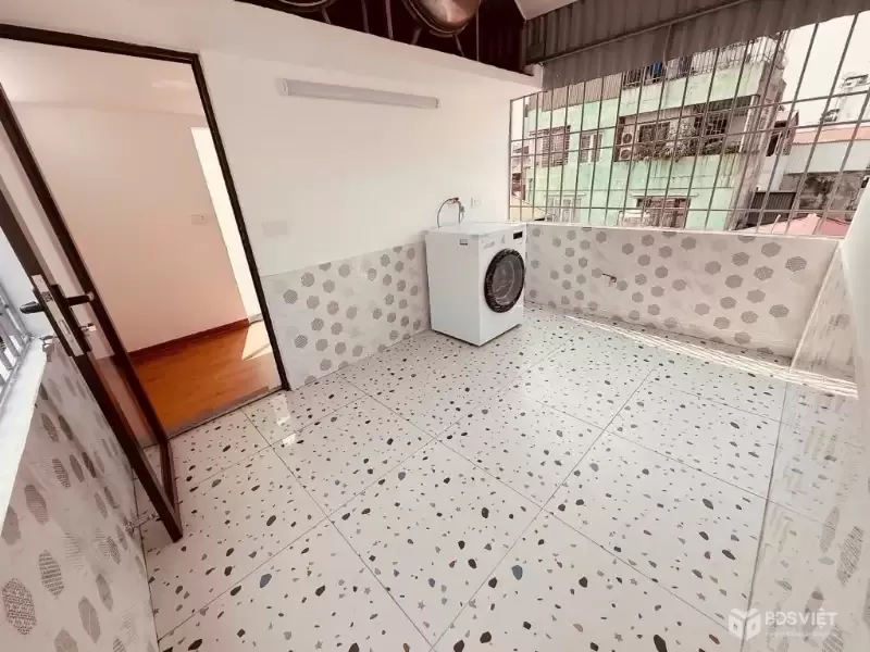 ĐỘI CẤN DT 20M x6 TẦNG 4,980 TỶ NHÀ MỚI,20M RA PHỐ,NGÕ THÔNG