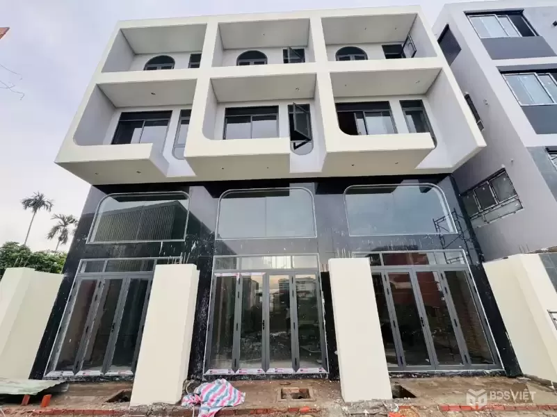 CHỈ CÒN 2 CĂN CUỐI – NHÀ LIỀN KỀ SHR NGÔ CHÍ QUỐC – HỖ TRỢ VAY 70% – GIÁ CHỈ 4 TỶ XXX