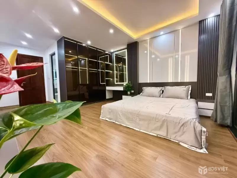SIÊU HIẾM ĐỐNG ĐA - NGÕ ĐẸP - SIÊU NÔNG - 30M RA MẶT PHỐ - THANG MÁY XỊN - NHÀ THOÁNG SÁNG - FULL NỘI THẤT 