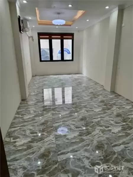 Bán nhà gần Phạm Văn Đồng – Cổ Nhuế, 40m2, 5 tầng, mới đẹp, ở ngay, 6.6 tỷ