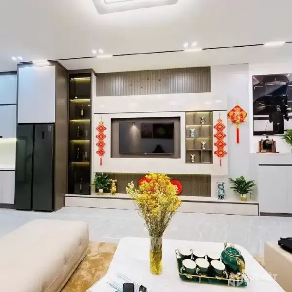 Nhà mới Nguyễn Đức Cảnh 42m – 7.8 tỷ, trước nhà SH quay, nắng lung linh, ngõ thông ba gác