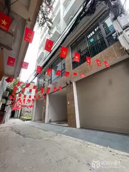 BÁN NHÀ NGỌC THỤY – THANG MÁY – Ô TÔ VÀO NHÀ – FULL NỘI THẤT CHỈ 10,95 TỶ