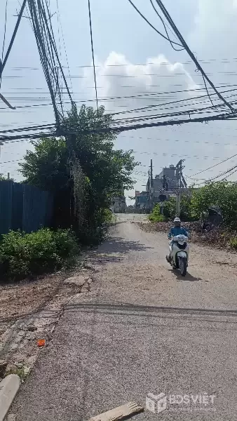 Bán 220m đất quận Long Biên đường 17m chỉ nhỉnh 3 tỷ