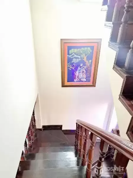 Bán gấp nhà Đội Cấn ngõ thông gần phố kinh doanh 39m² giá 10.5 tỷ