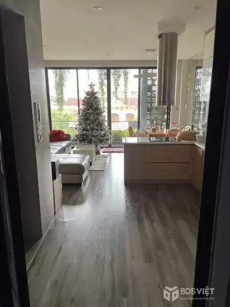 Bán nhà 5 tầng thang máy, mặt tiền Đông Giang, gần cầu Rồng, 73m², kinh doanh tốt