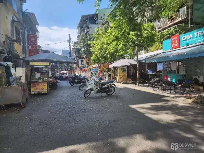 TT NGHĨA TÂN TẦNG 1-DT 70M-5,8 TỶ Ô TÔ TRÁNH,KINH DOANH SIÊU ĐỈNH ,CHO THUÊ 17TR/THÁNG