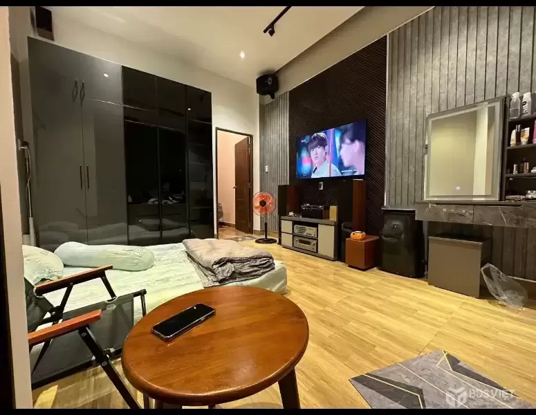 Quận 11 - Nhà Mặt tiền - Đang có dòng tiền - ̀5 tầng - ̉ PN - Giá 13.5 tỷ