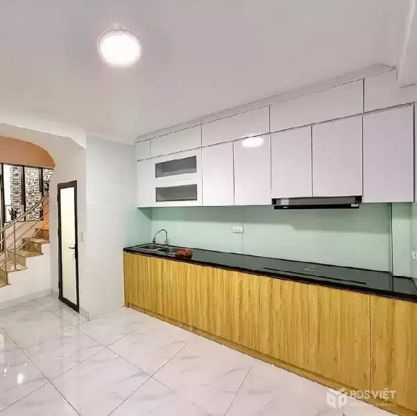 Nhà Khương Trung 32m 6.8 tỷ, 4 ngủ, ngõ ba gác, thoáng sáng, gần hồ, ở ngay.