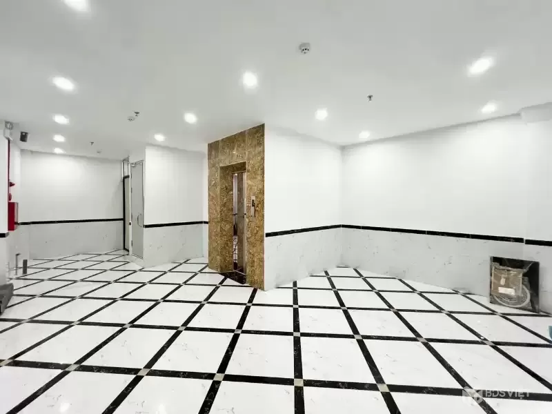 Bán Nhà Lê Duẩn 56m2. 6 tầng. mặt tiền 4m. giá 14.6 Tỷ Đống Đa Hà Nội