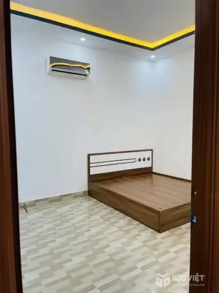 ♥ MT Gần Cầu Nguyễn Tri Phương 100m2 2 tầng 4PN, đẹp, 6.x tỵ