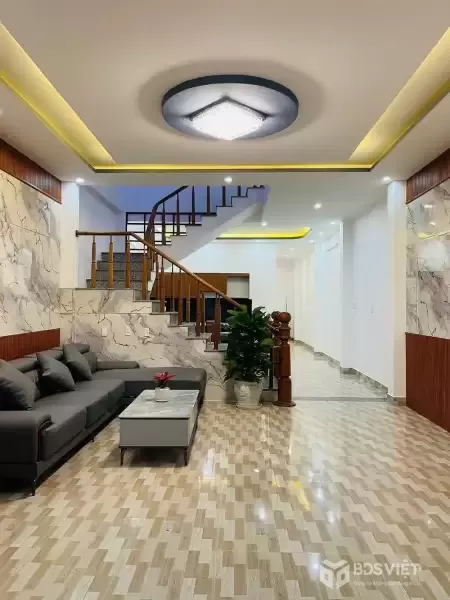 ♥ MT Gần Cầu Nguyễn Tri Phương 100m2 2 tầng 4PN, đẹp, 6.x tỵ